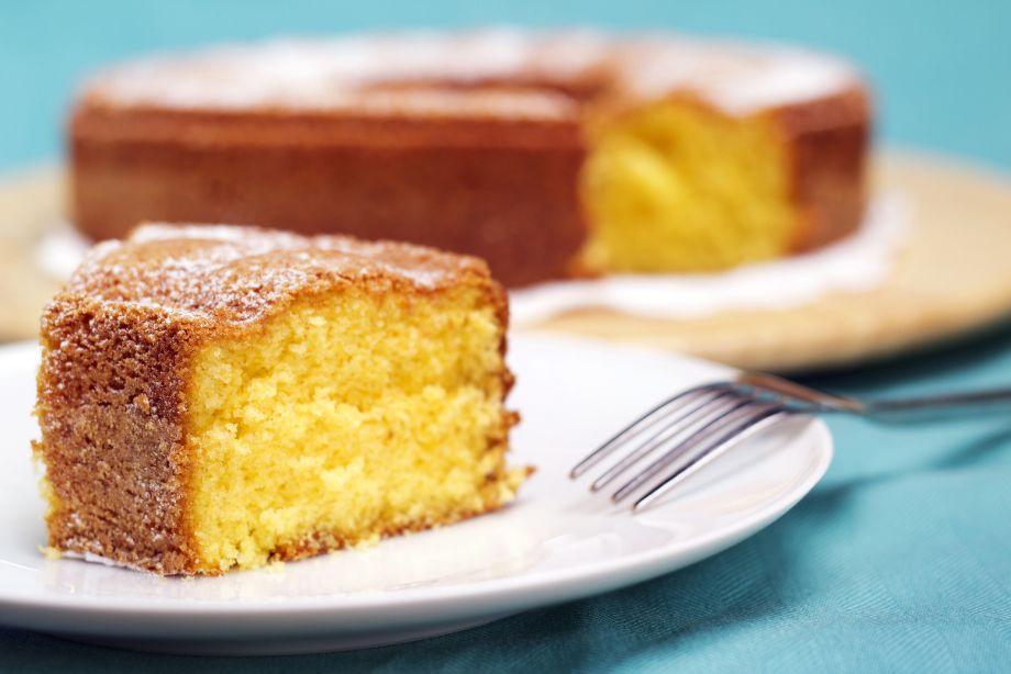Gâteau au yaourt moelleux et léger : la recette facile à réussir à coup sûr