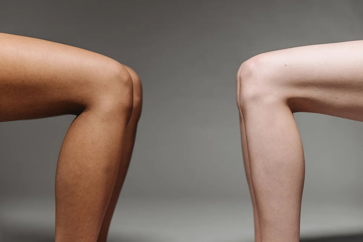 Schéma anatomique des muscles des jambes sollicités lors du pédalage : quadriceps, ischio-jambiers et mollets.